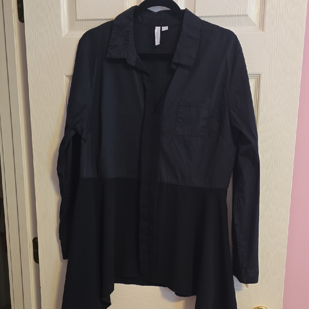 Katherine Barclay Classic Black Shirt‎